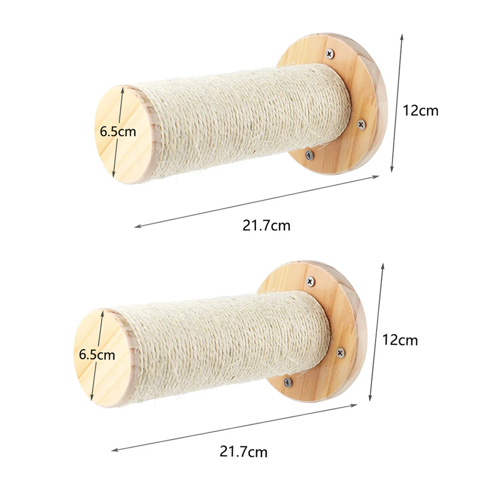 2 scratching posts