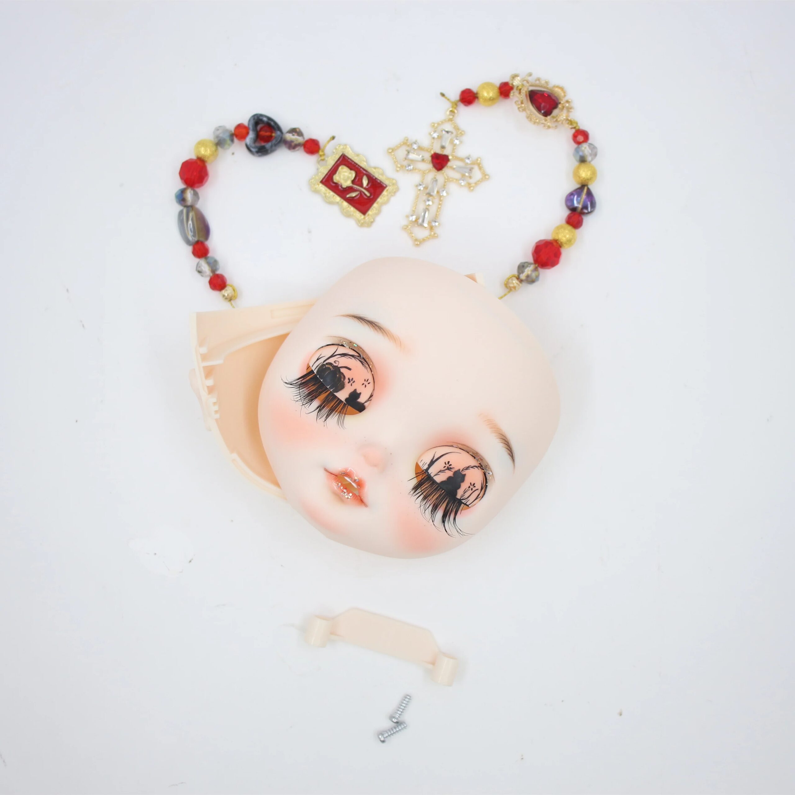 face eyes drawstring