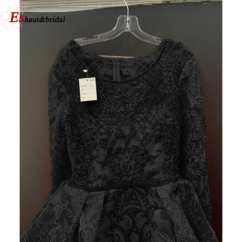Black-round neck