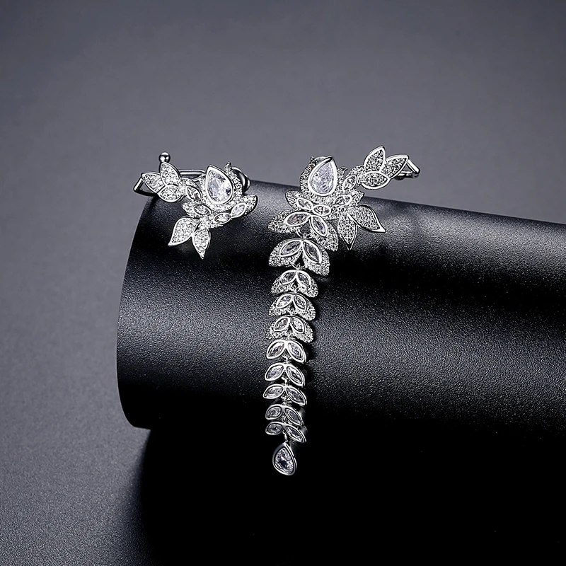 white cz